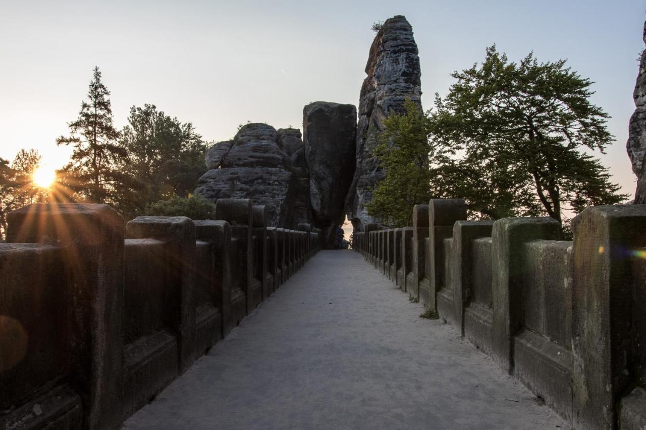 Pilgrims Inn 克里沙 外观 照片