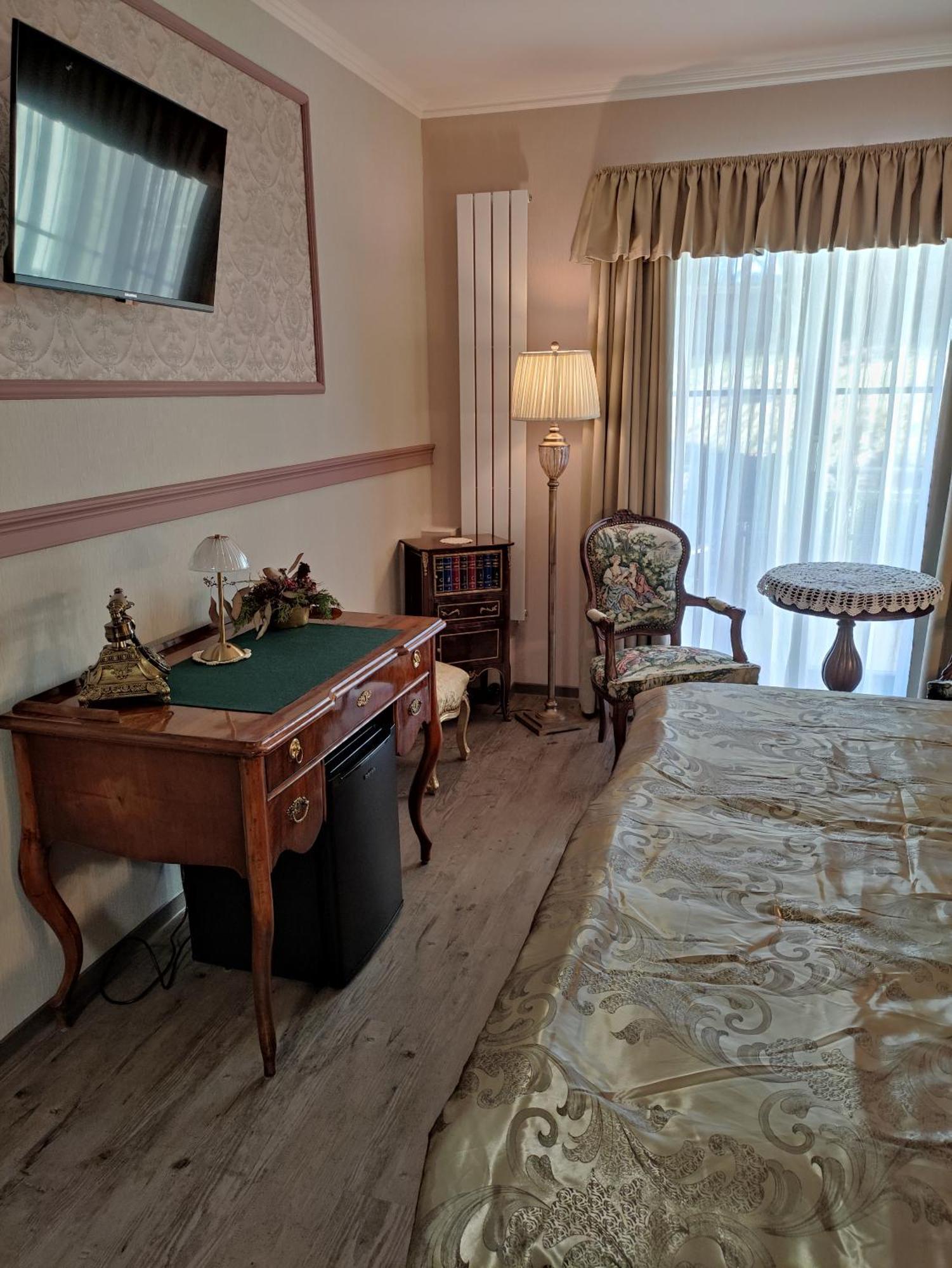 Pilgrims Inn 克里沙 外观 照片